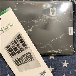 MacBook Pro hardcover case w keyboard cover